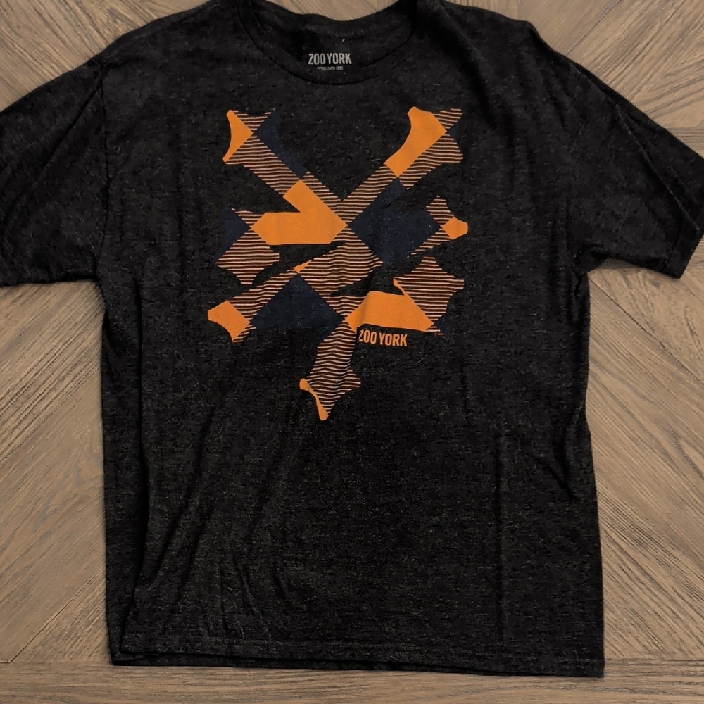 Zoo York Men's Charcoal and Orange Graphic Tee